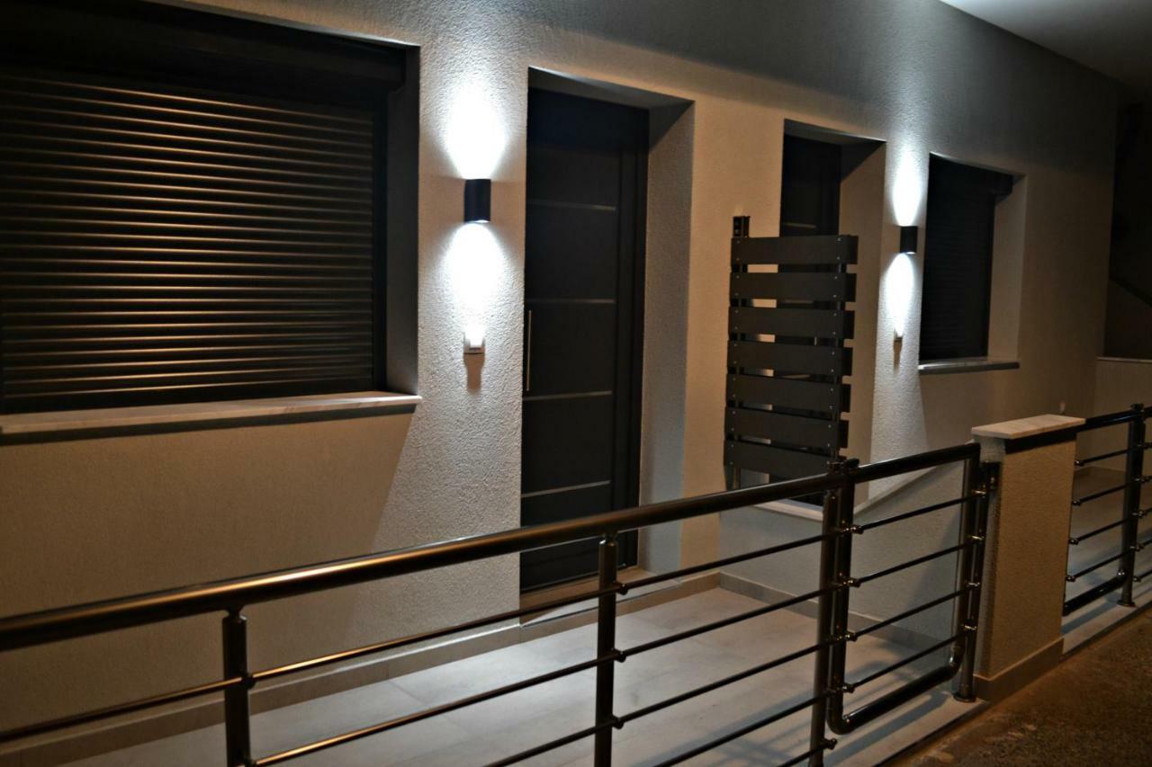 Savvas & Katerinas Appartments Neos Marmaras Bagian luar foto